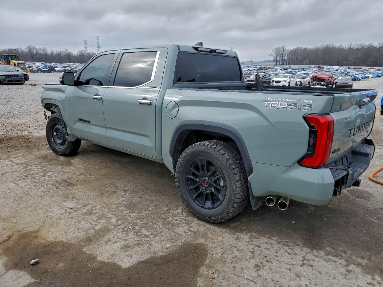 2023 Toyota Tundra Crewmax Limited - Фото 2
