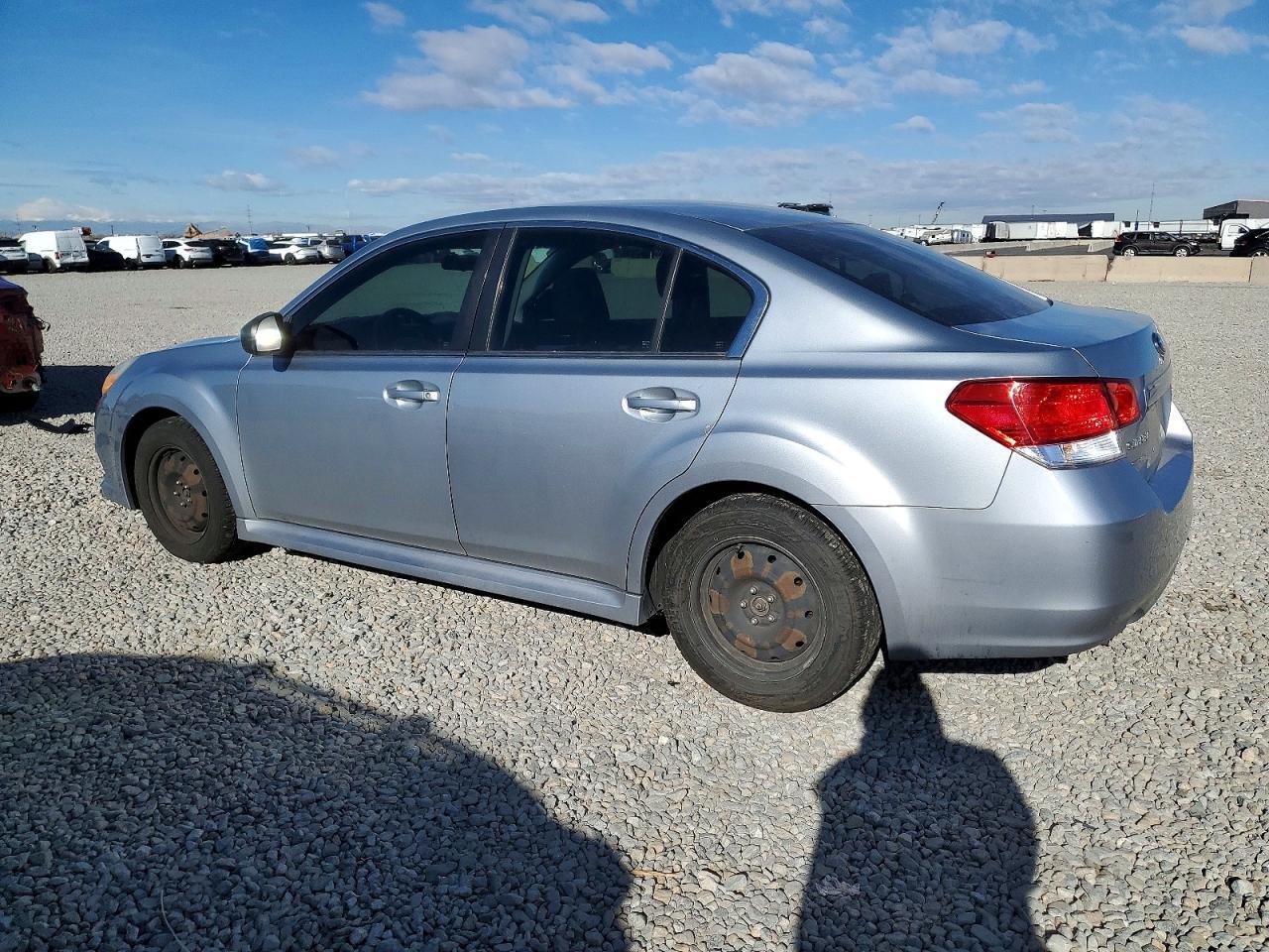 2012 Subaru Legacy 2.5I - Фото 2