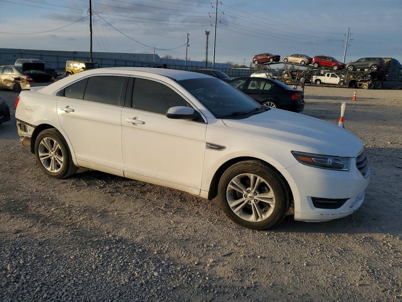 2016 Ford Taurus Sel - Фото 4