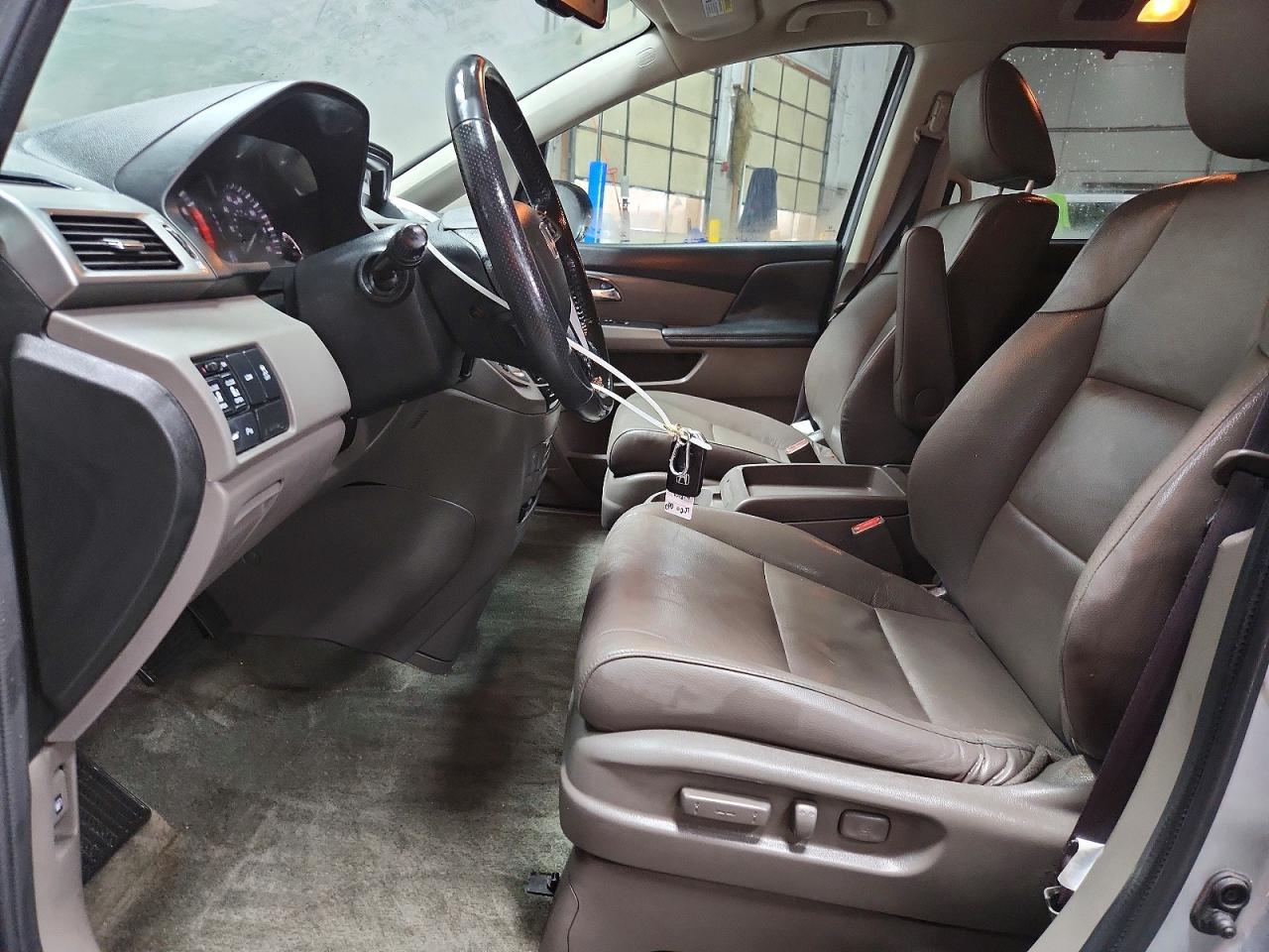 2016 Honda Odyssey Touring - Фото 7