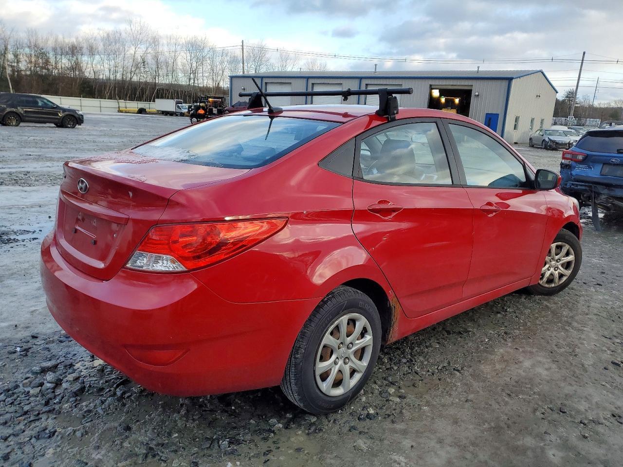 2013 Hyundai Accent Gls - Image 3