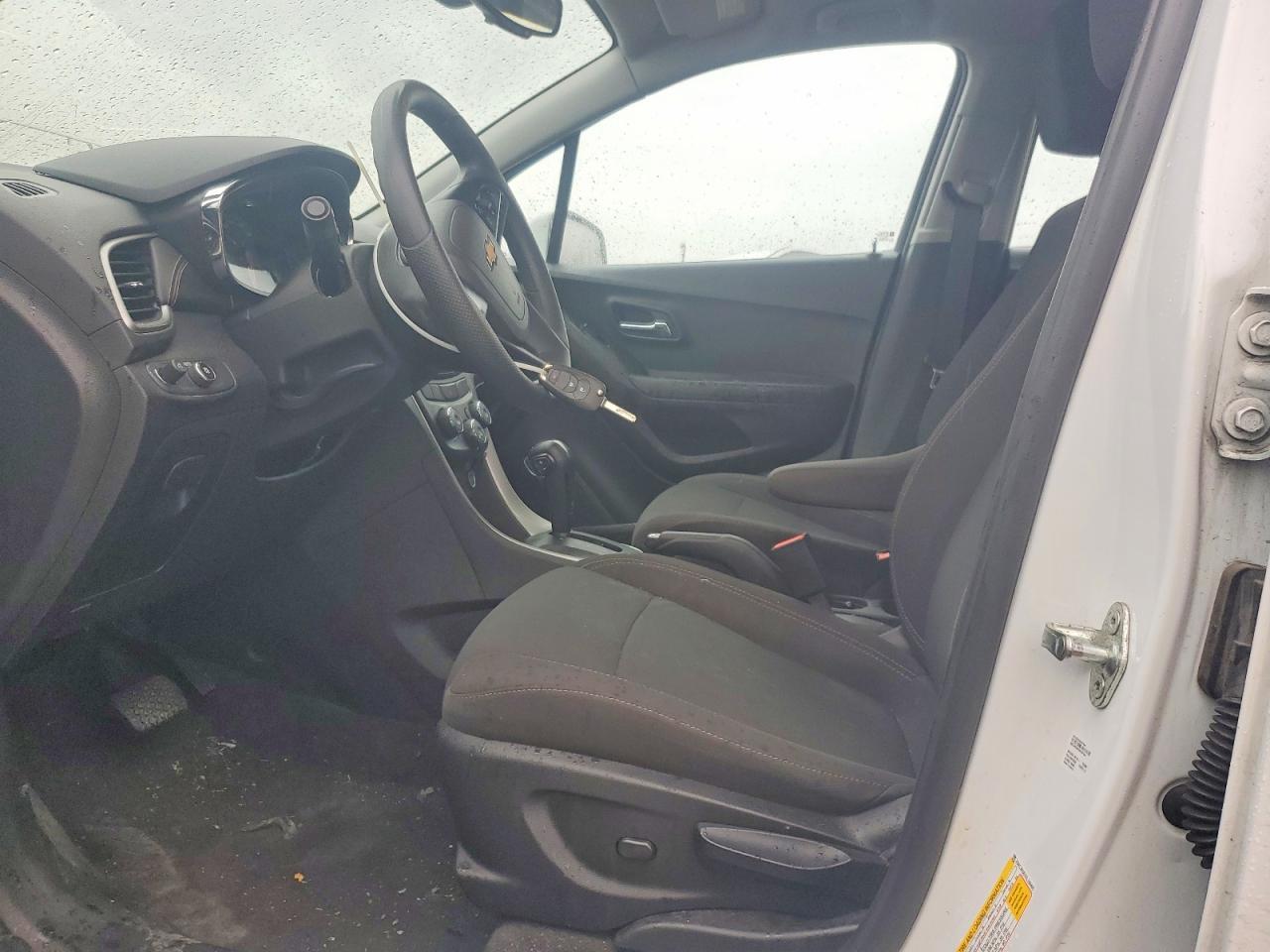 2019 Chev Trax Ls - Фото 7