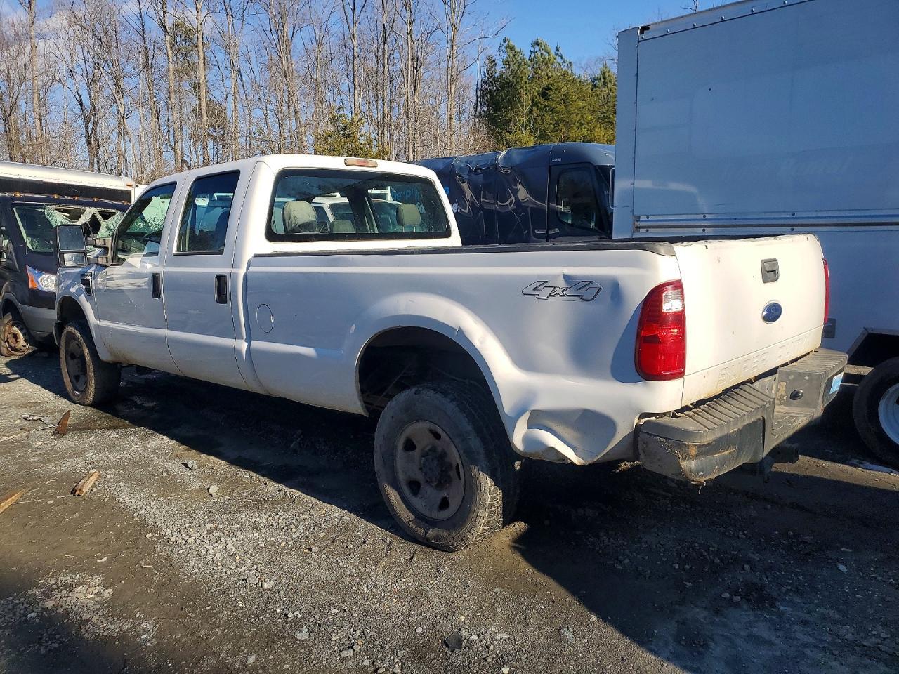 2009 Ford F350 Super Duty - Фото 2