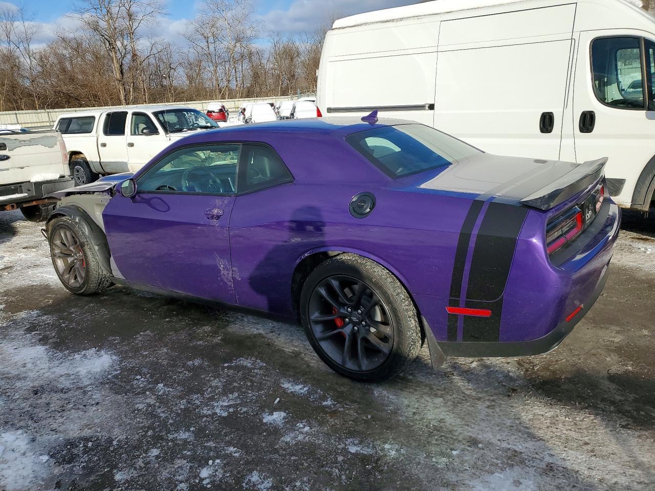 2023 Dodge Challenger R/T - Фото 2
