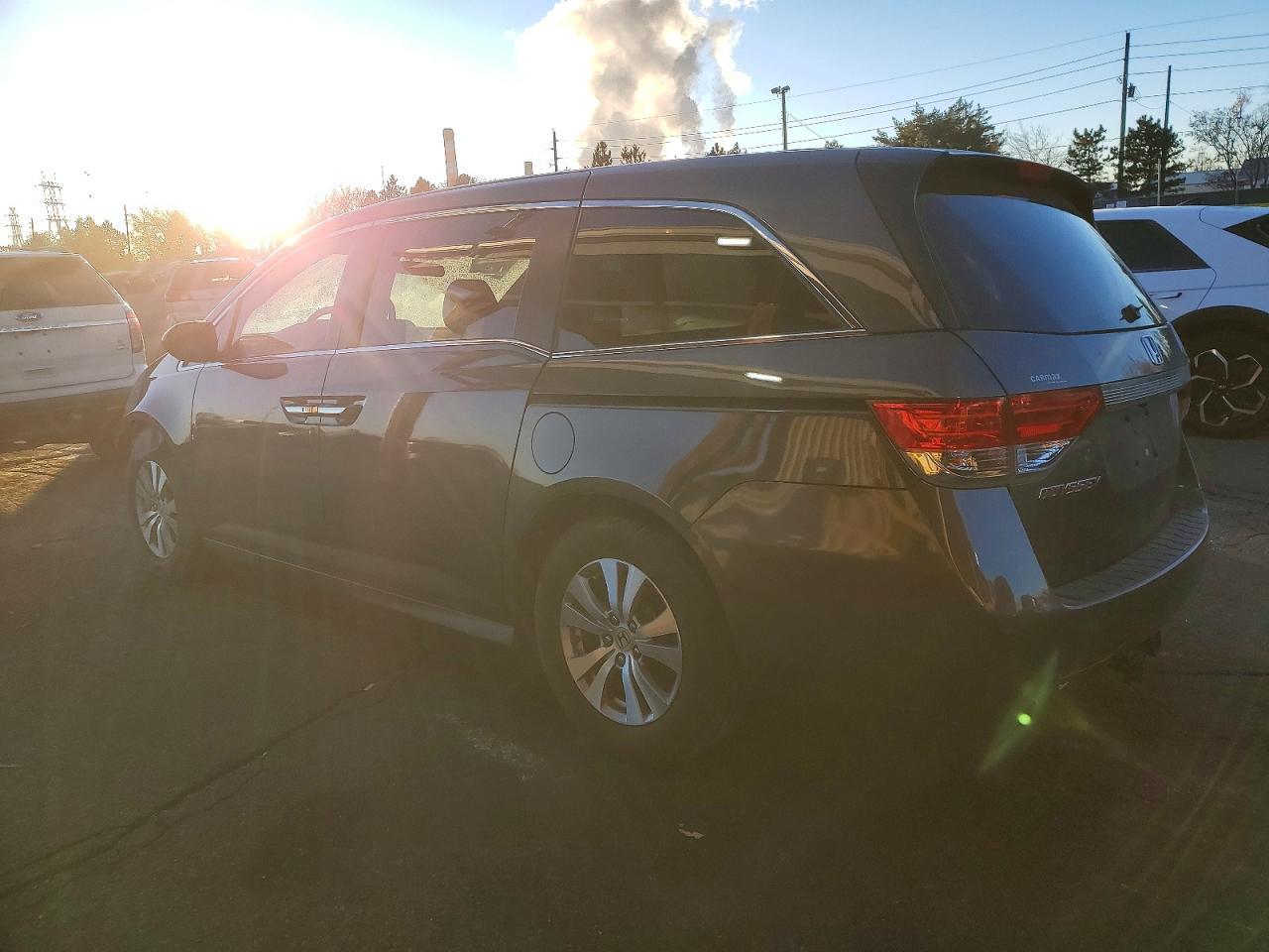 2014 Honda Odyssey Ex - Фото 2