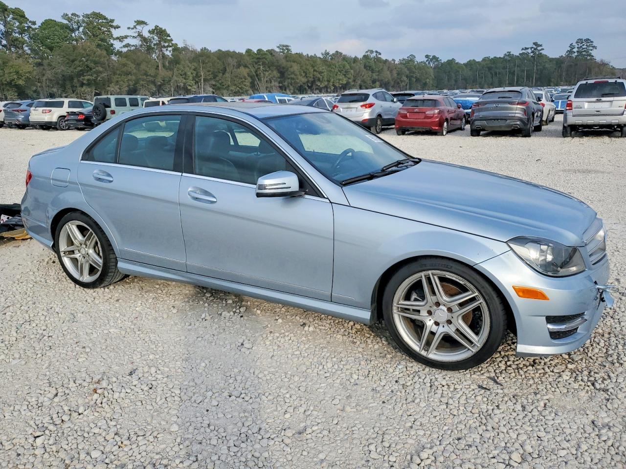2013 Mercedes-Benz C 250 - Image 4