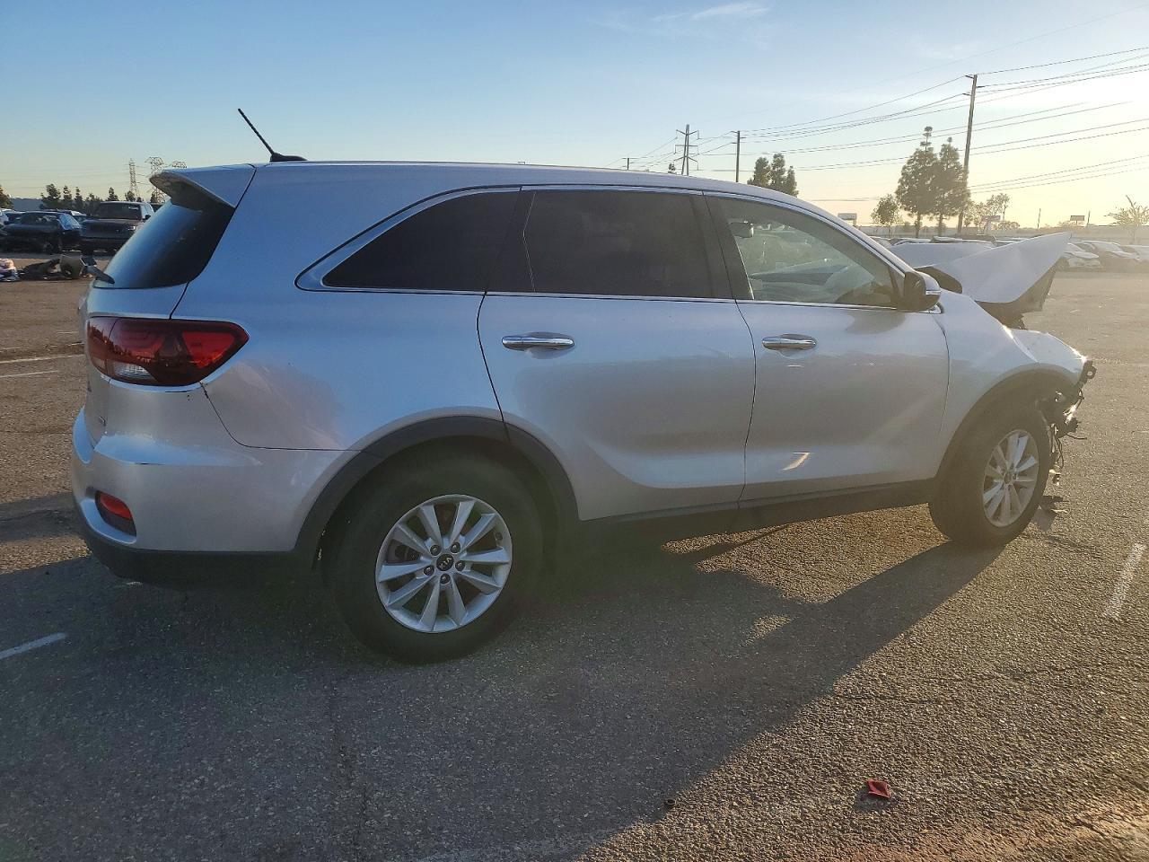 2019 Kia Sorento L - Фото 3