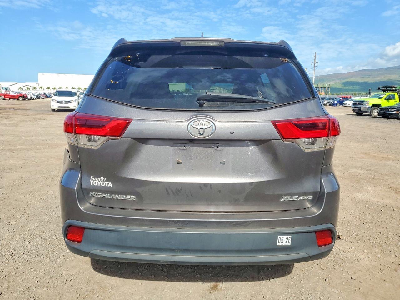 2019 Toyota Highlander Se - Image 6