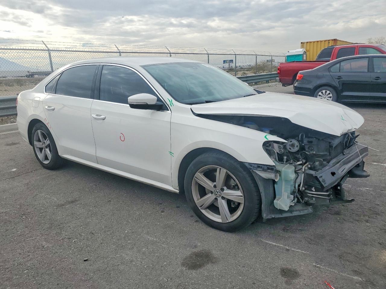 2014 Volkswagen Passat Se - Фото 4