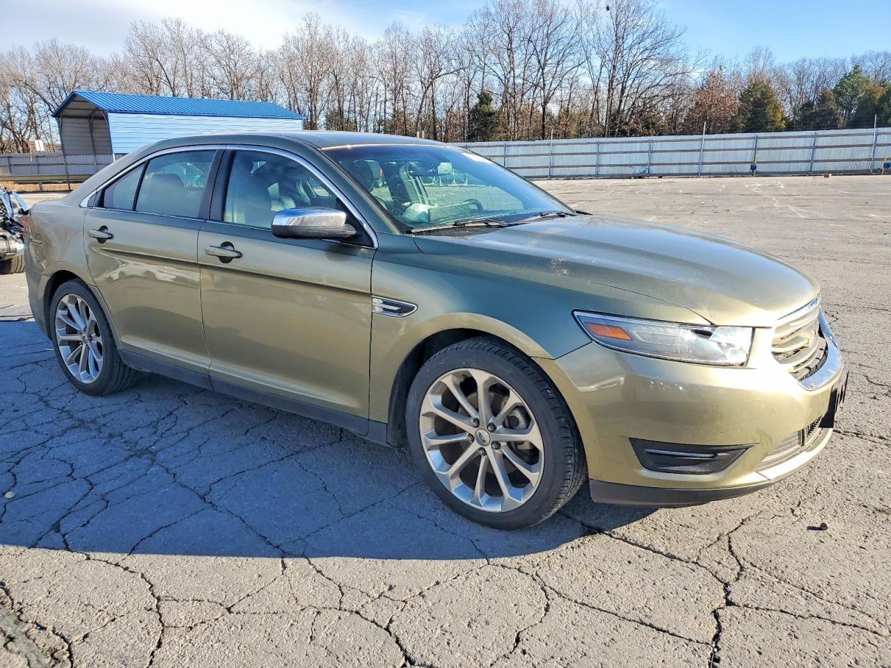 2013 Ford Taurus Limited - Image 4