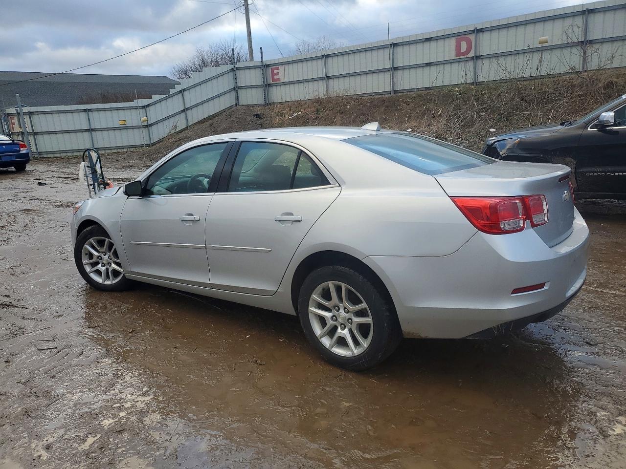 2013 Chevrolet Malibu 1Lt - Фото 2