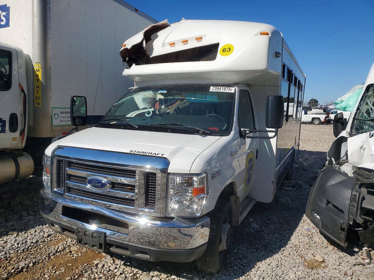 2019 Ford E450 Shuttle Bus - Фото 2