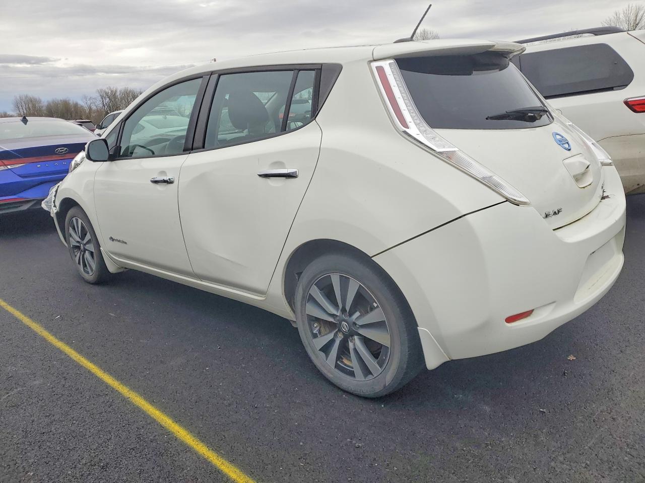 2016 Nissan Leaf Sv - Фото 2
