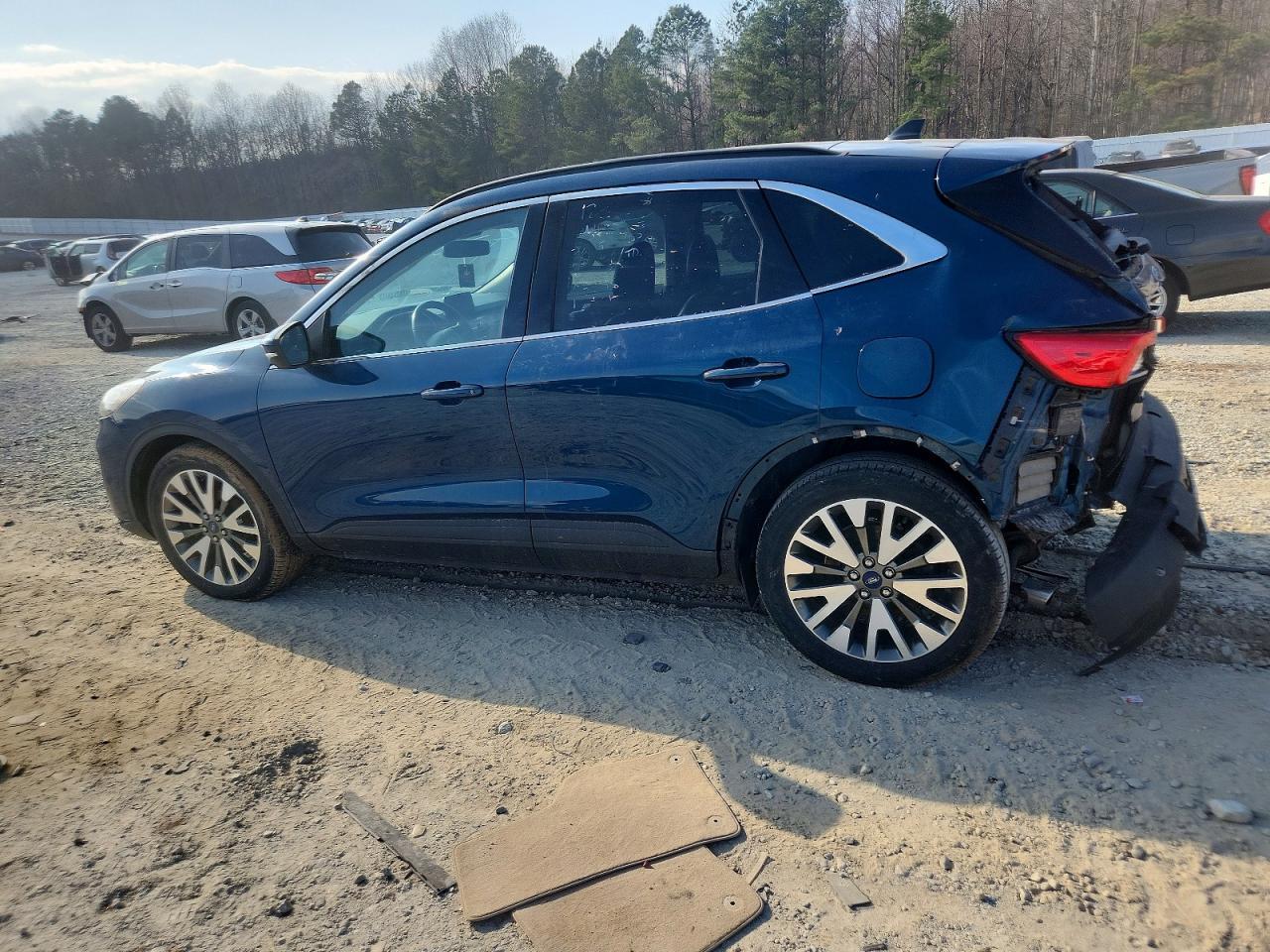 2020 Ford Escape Titanium - Фото 2