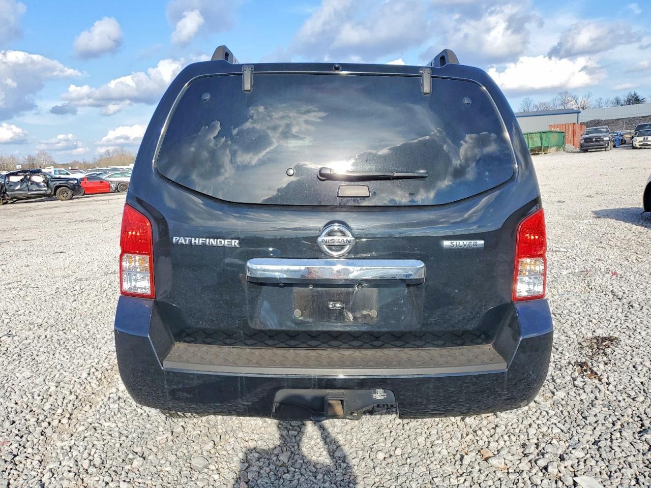 2012 Nissan Pathfinder S - Фото 6