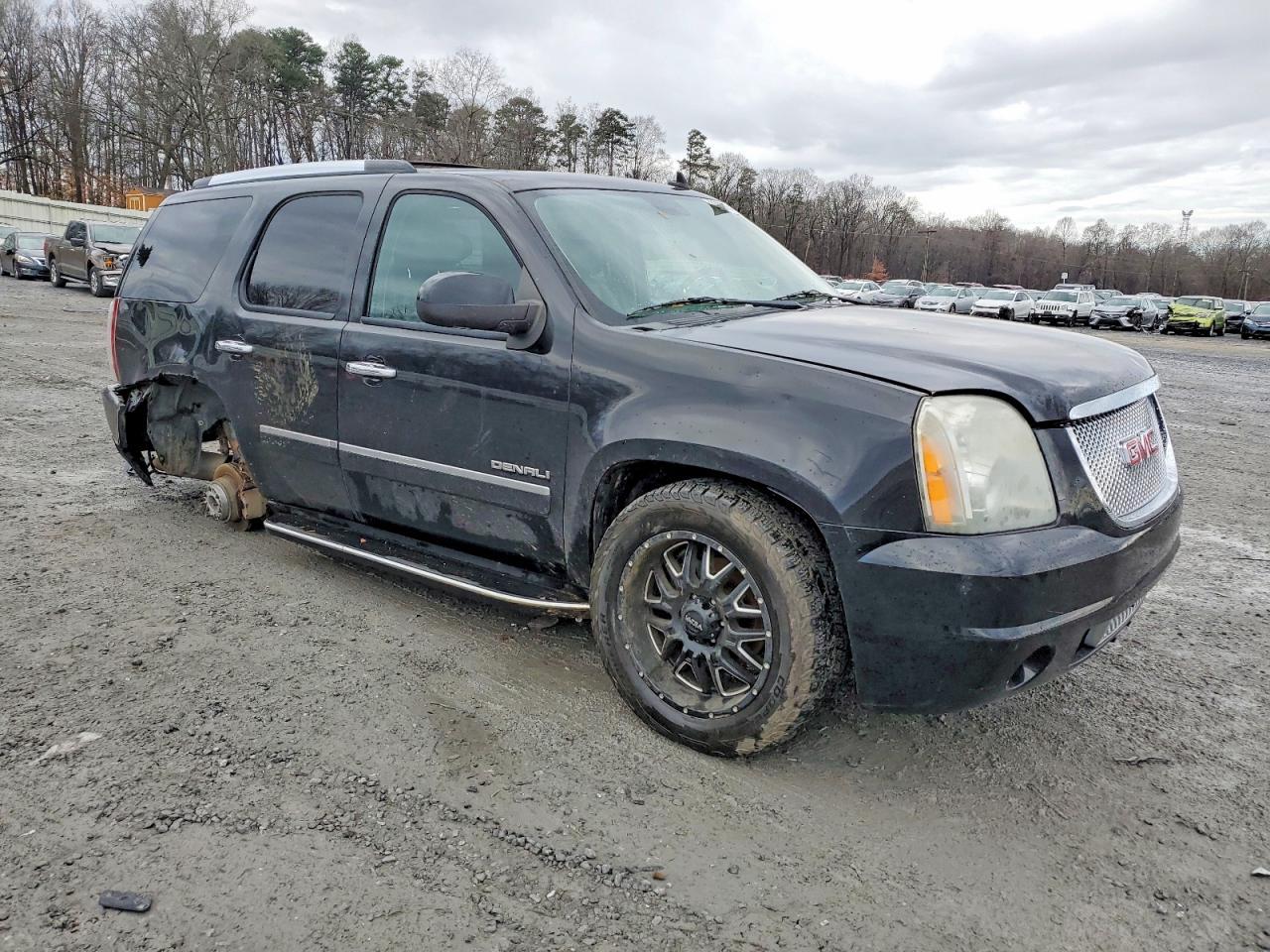 2010 GMC Yukon Denali - Фото 4