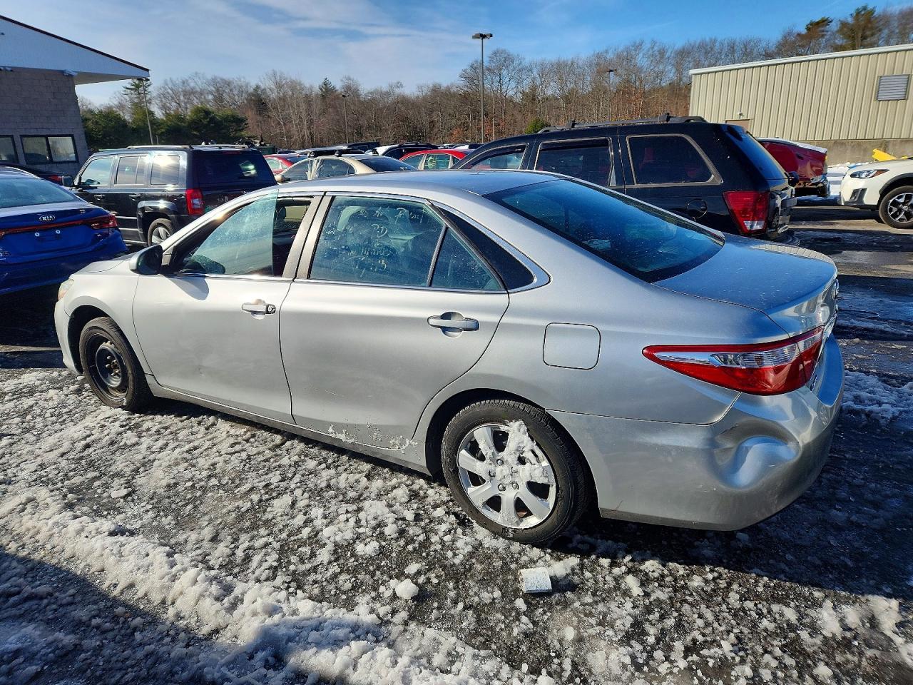 2016 Toyota Camry Le - Image 2