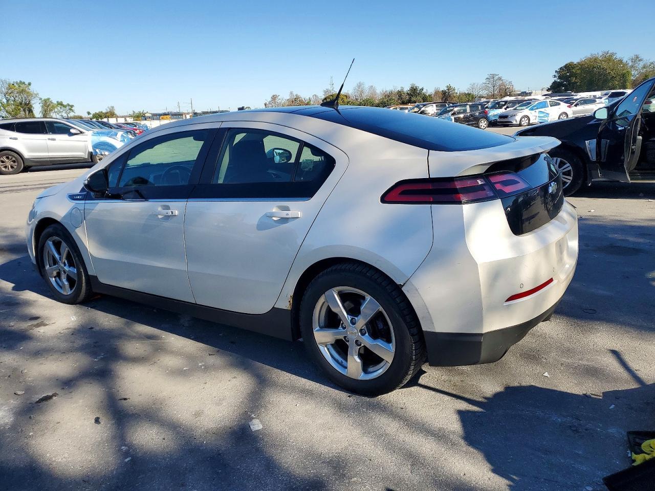 2012 Chevrolet Volt - Фото 2