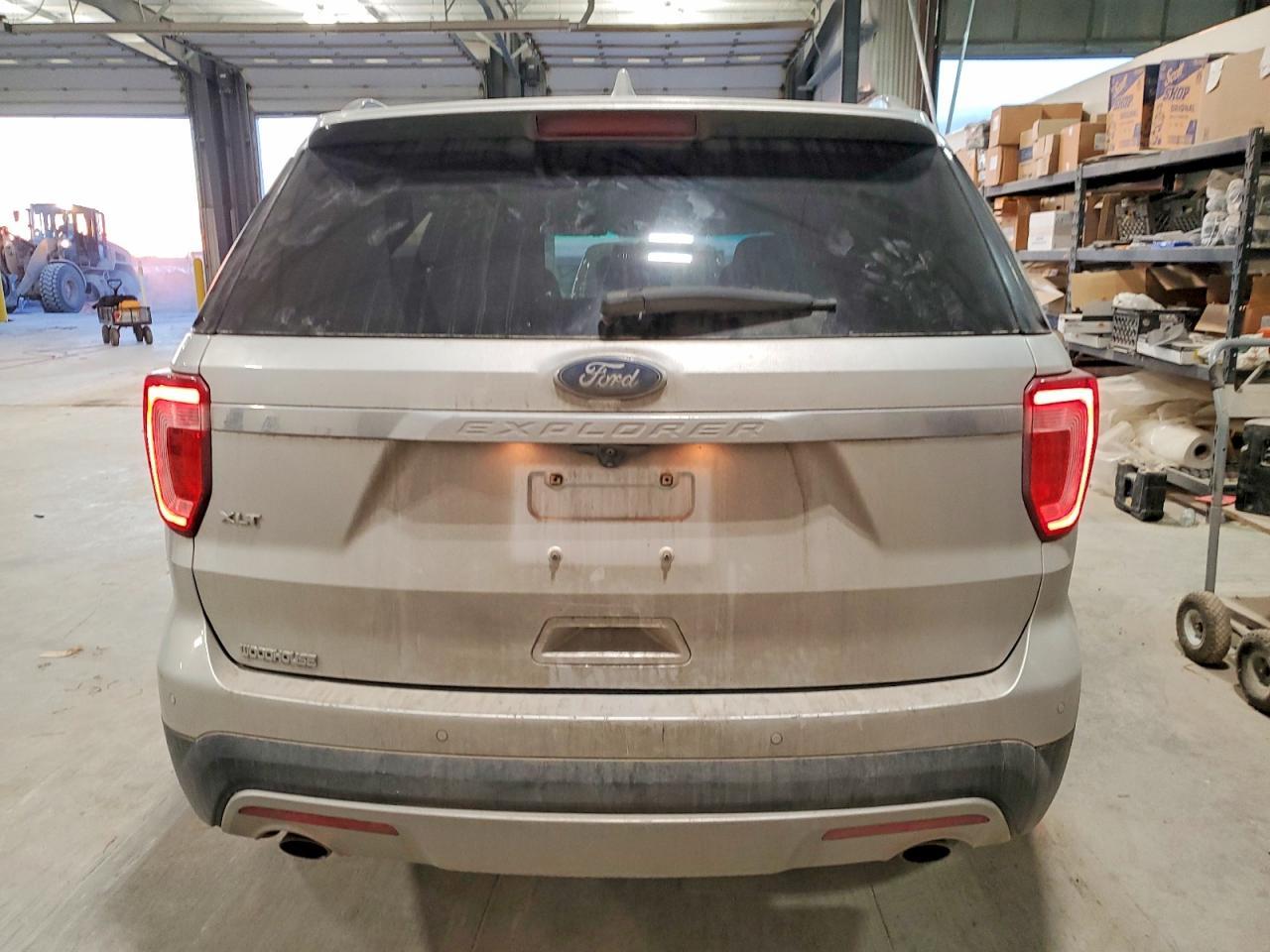 2017 Ford Explorer Xlt - Image 6