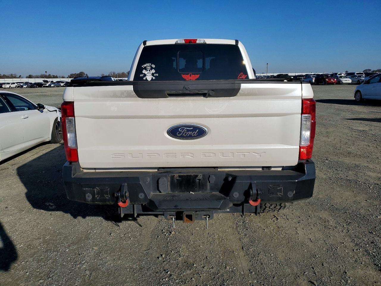 2019 Ford F250 Super Duty - Фото 6