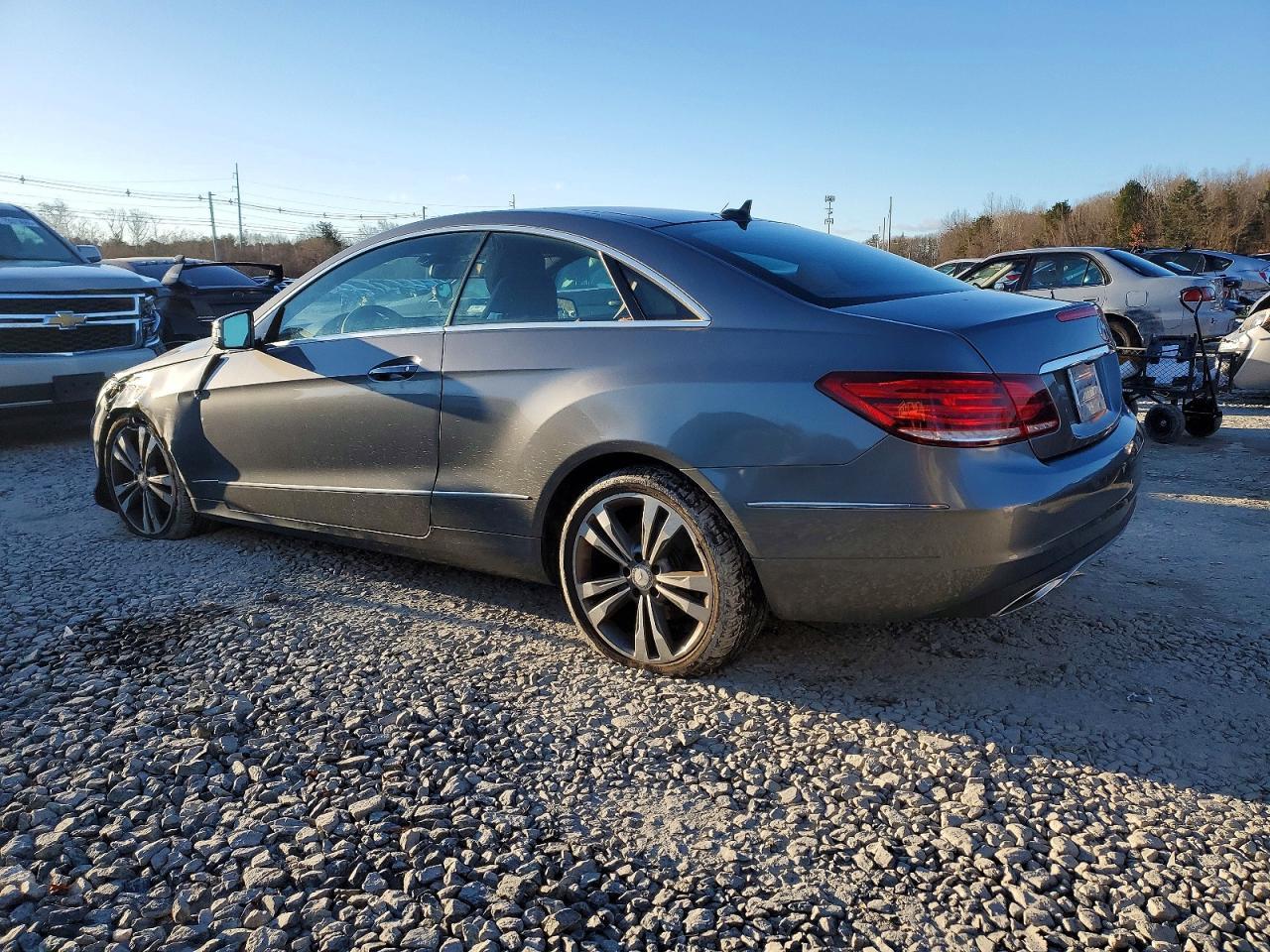 2017 Mercedes-Benz E 400 4Matic - Image 2