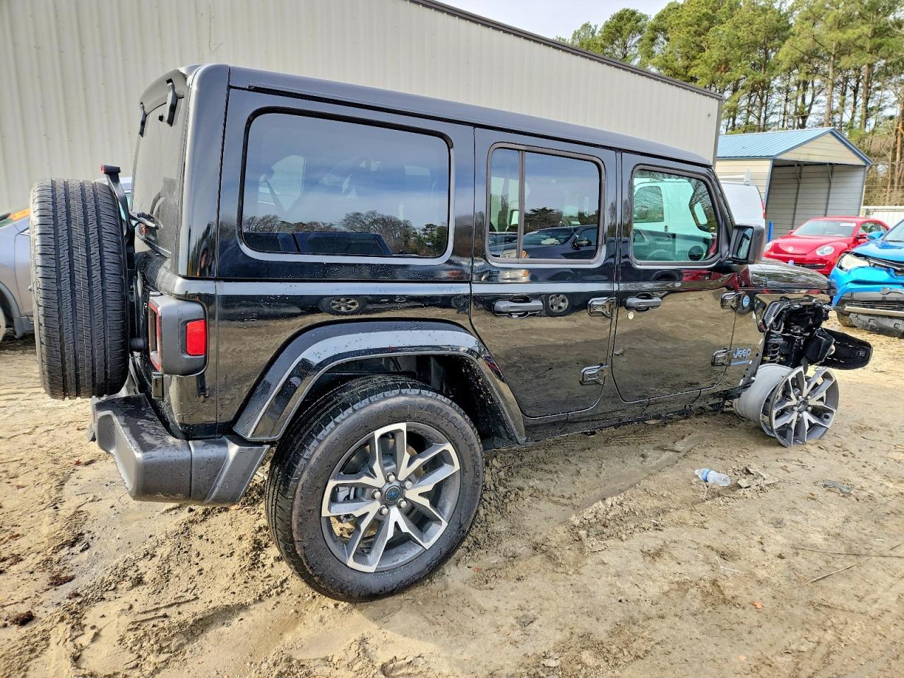 2024 Jeep Wrangler 4Xe - Image 3