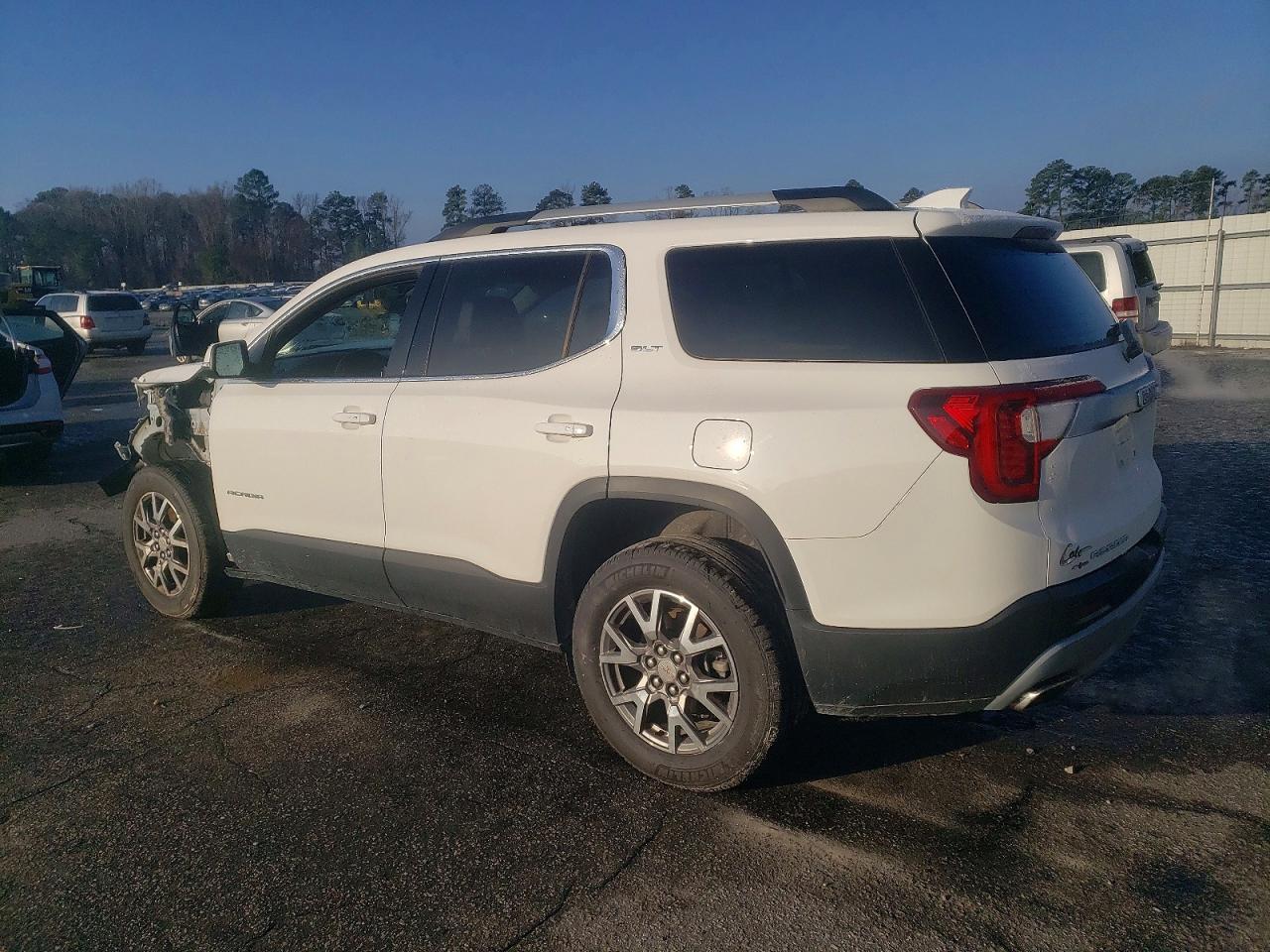 2020 GMC Acadia Slt - Фото 2