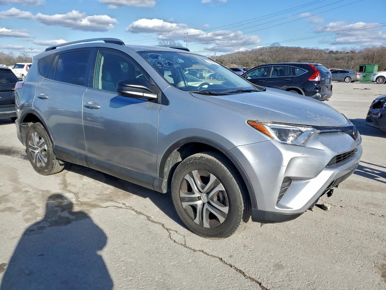 2018 Toyota Rav4 Le - Фото 4
