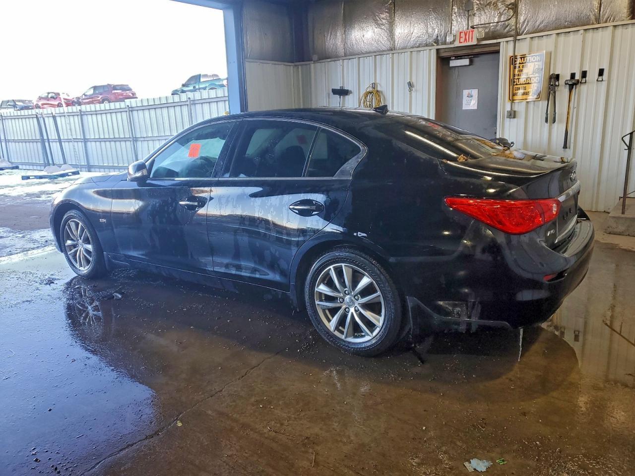 2017 Infiniti Q50 Base - Фото 2