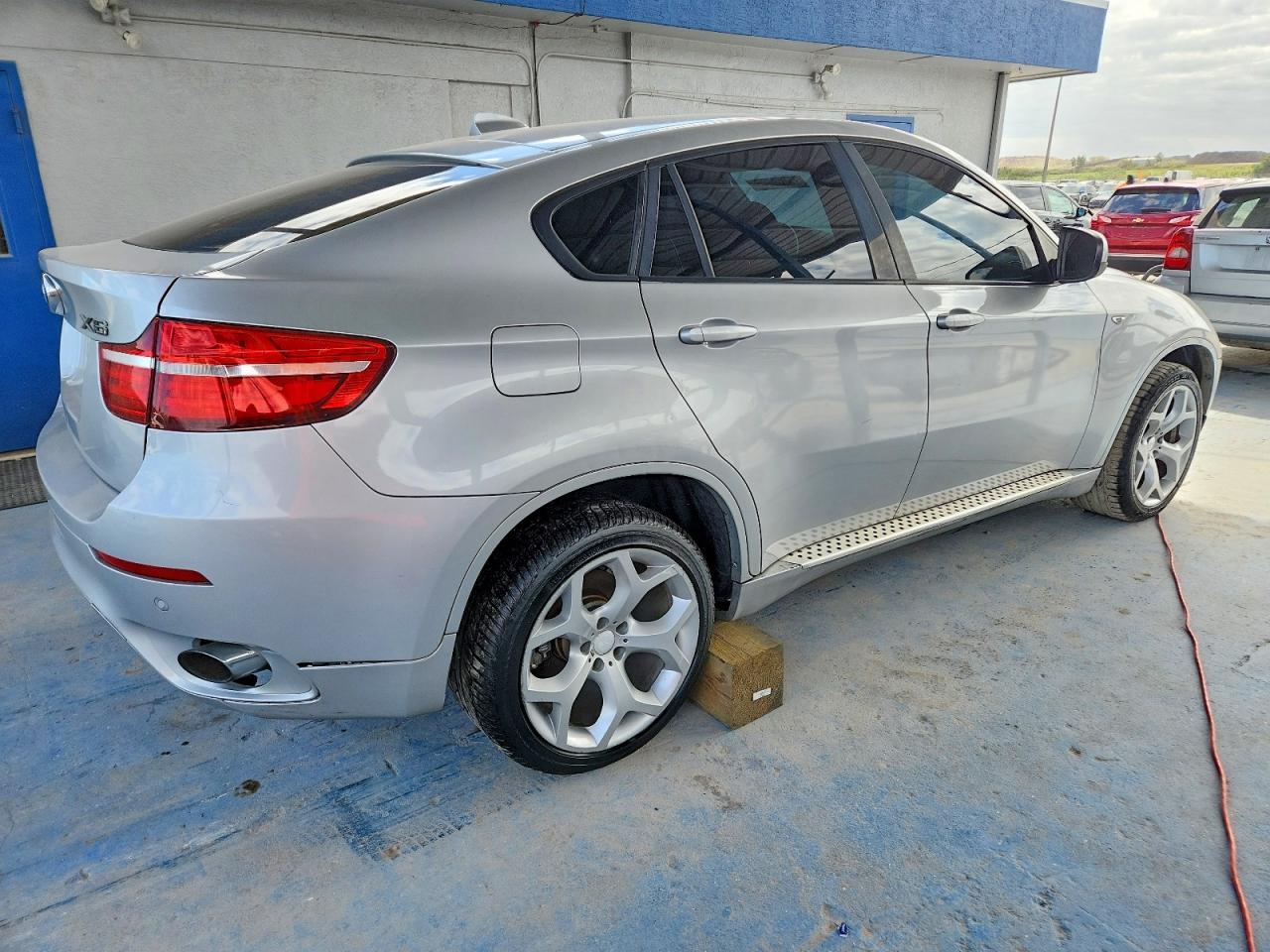 2014 BMW X6 xDrive35I - Image 3