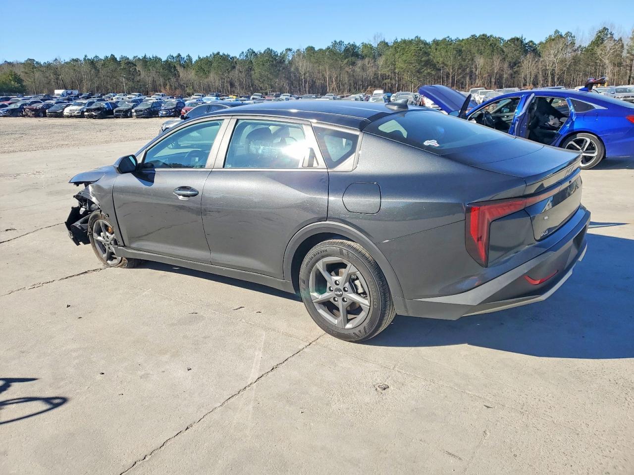 2025 Kia K4 Lx - Image 2