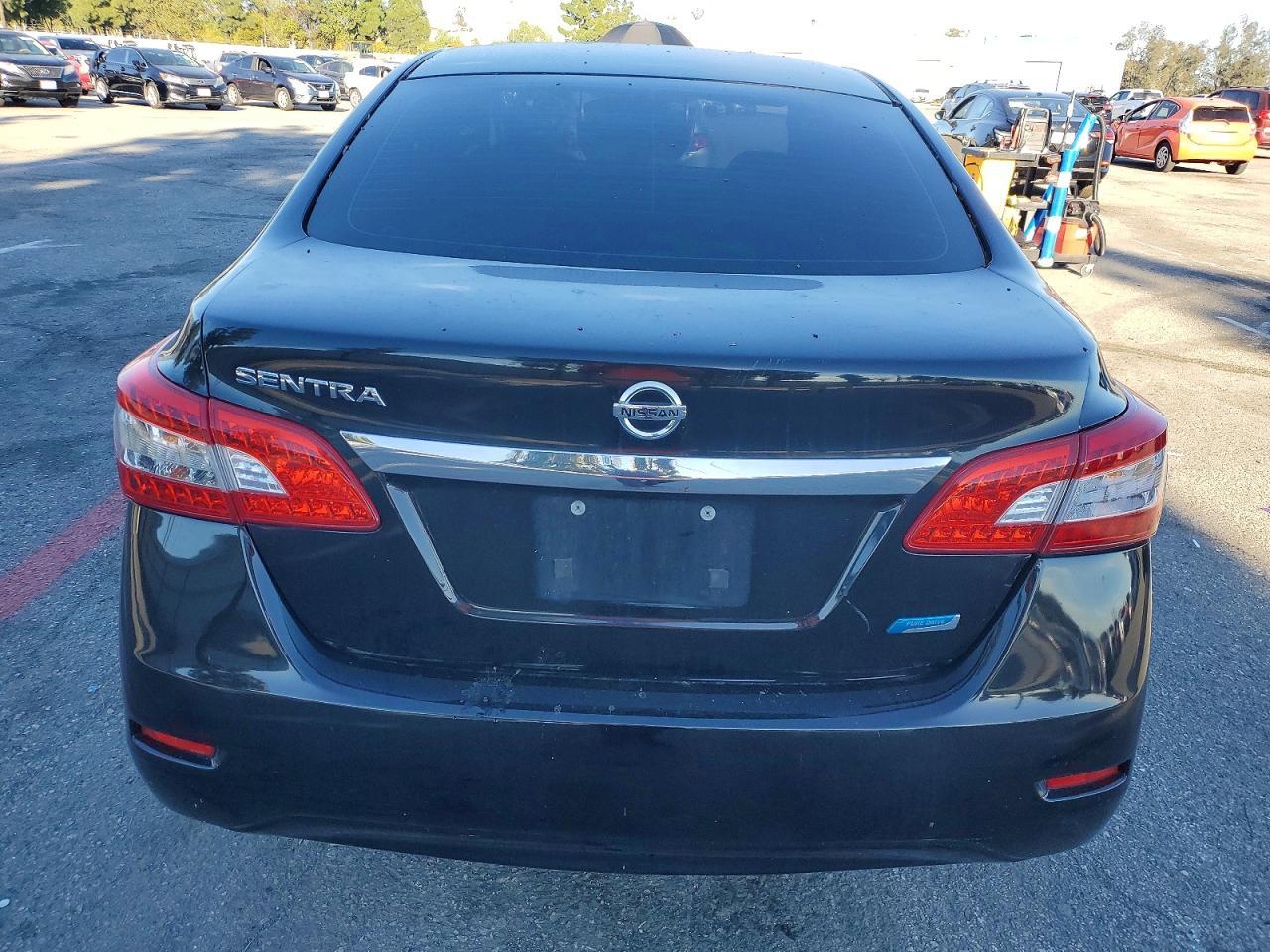 2013 Nissan Sentra S - Image 6