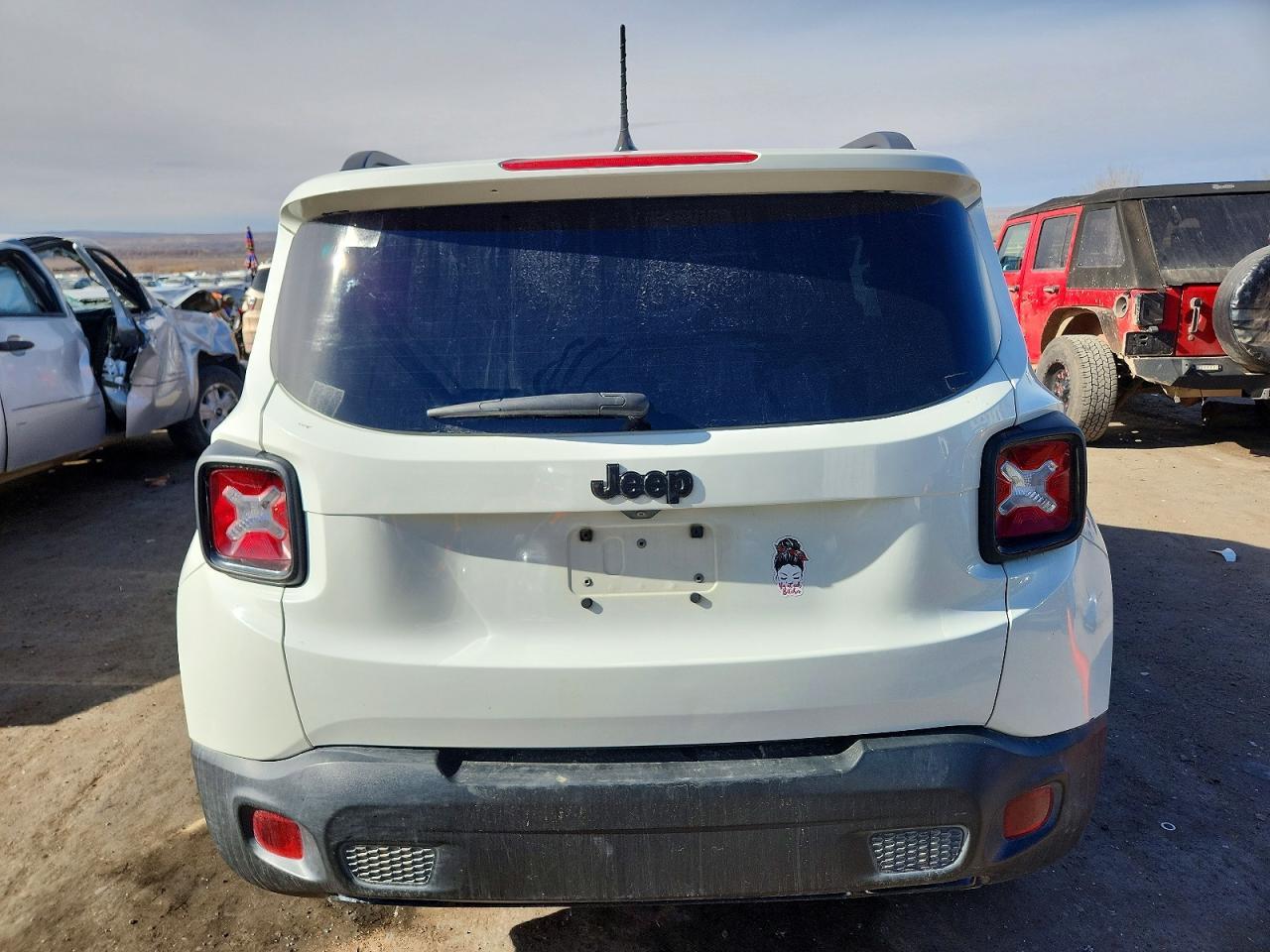 2017 Jeep Renegade Latitude - Image 6