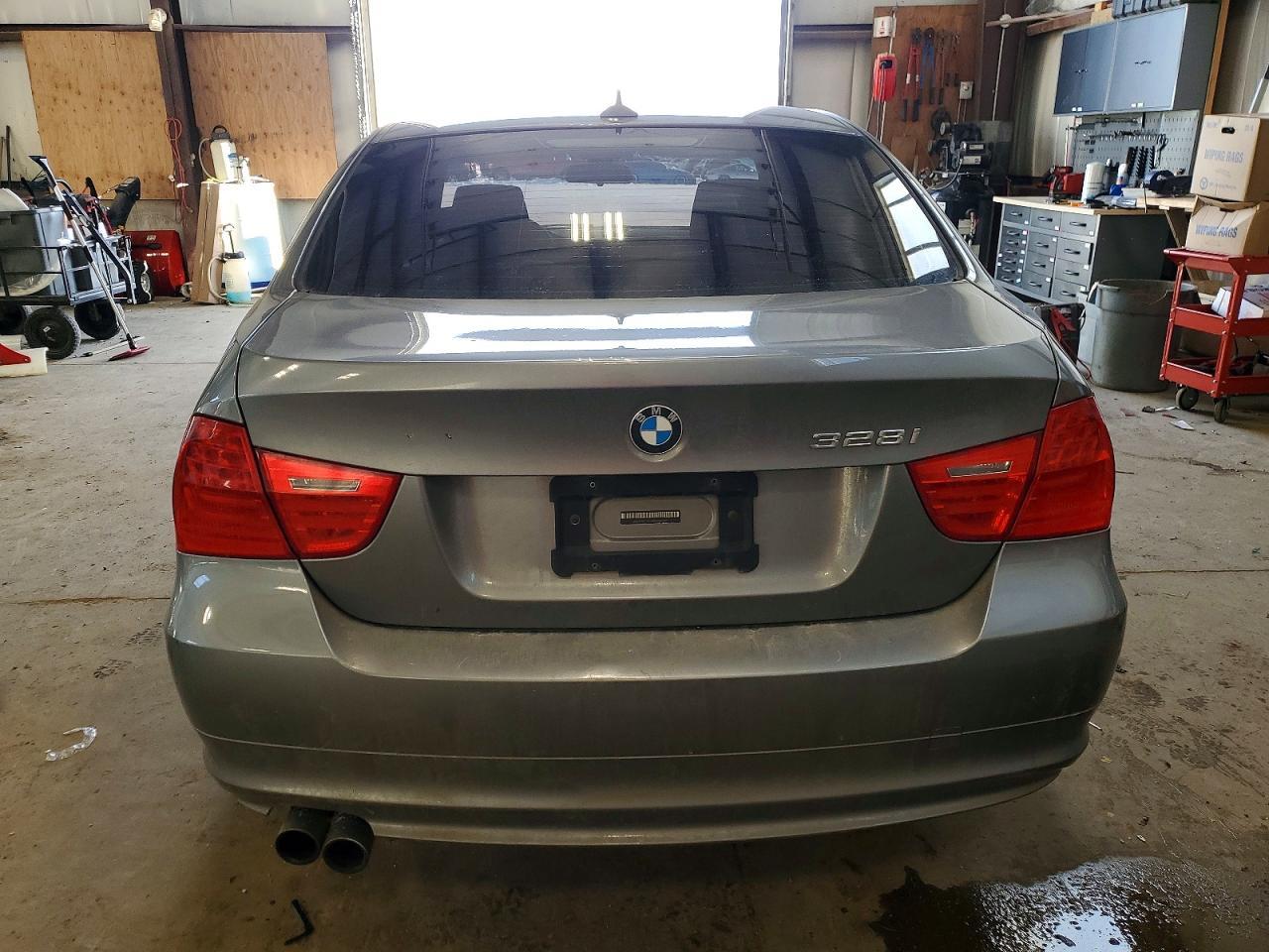 2011 BMW 328 Xi - Фото 6