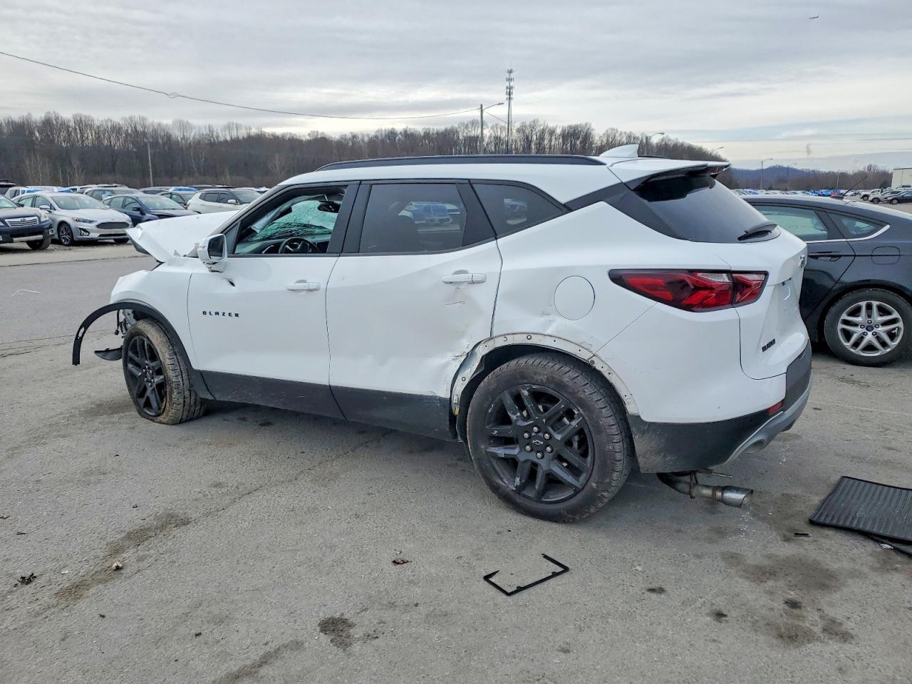 2019 Chevrolet Blazer 2Lt - Image 2