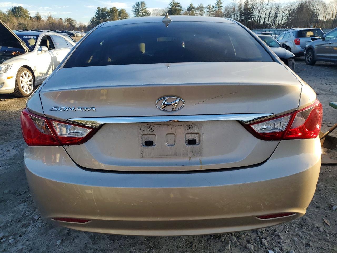 2012 Hyundai Sonata Gls - Image 6