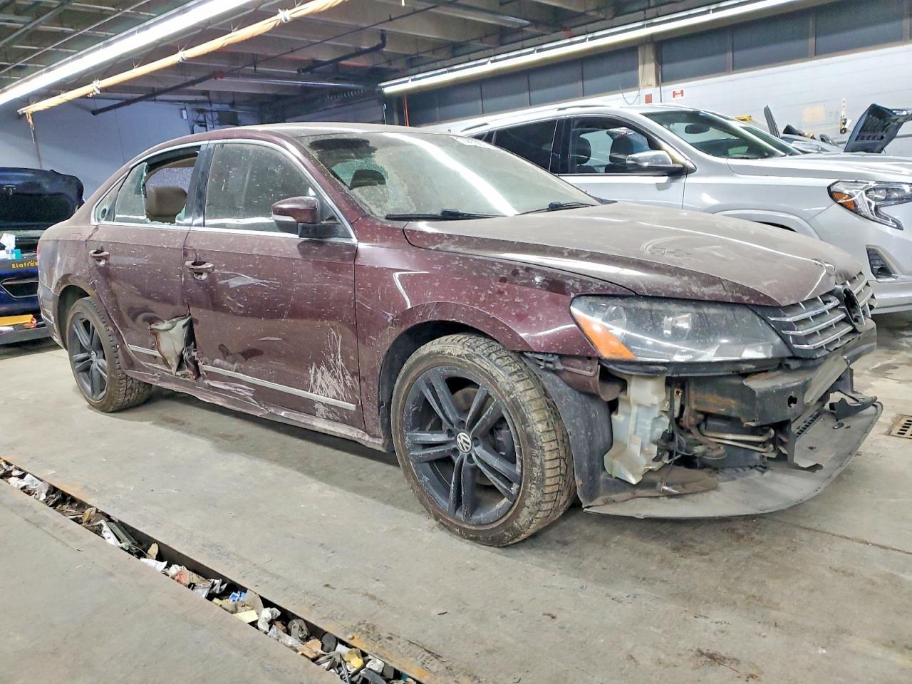 2013 Volkswagen Passat Sel - Фото 4