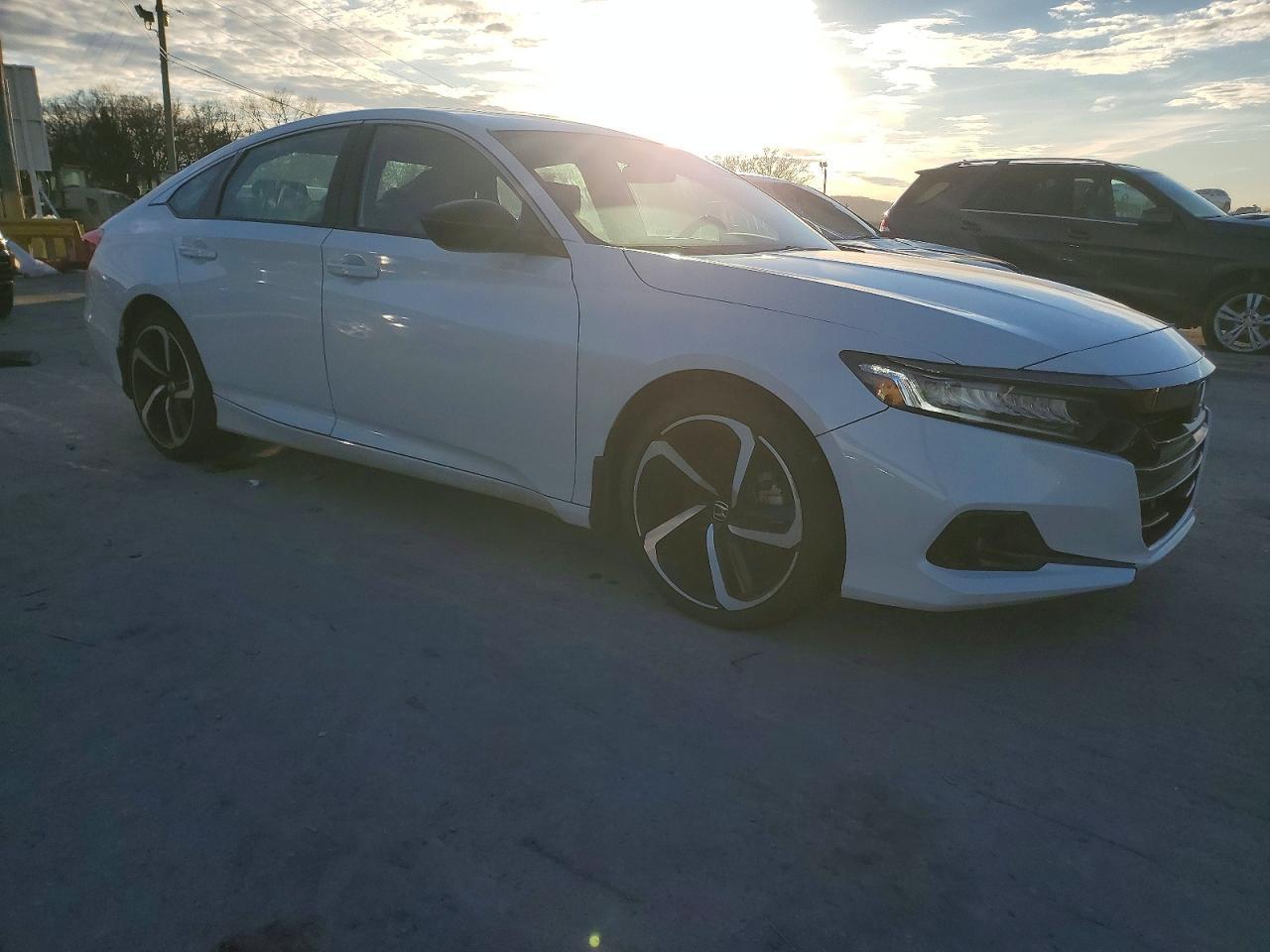 2022 Honda Accord Sport - Фото 4