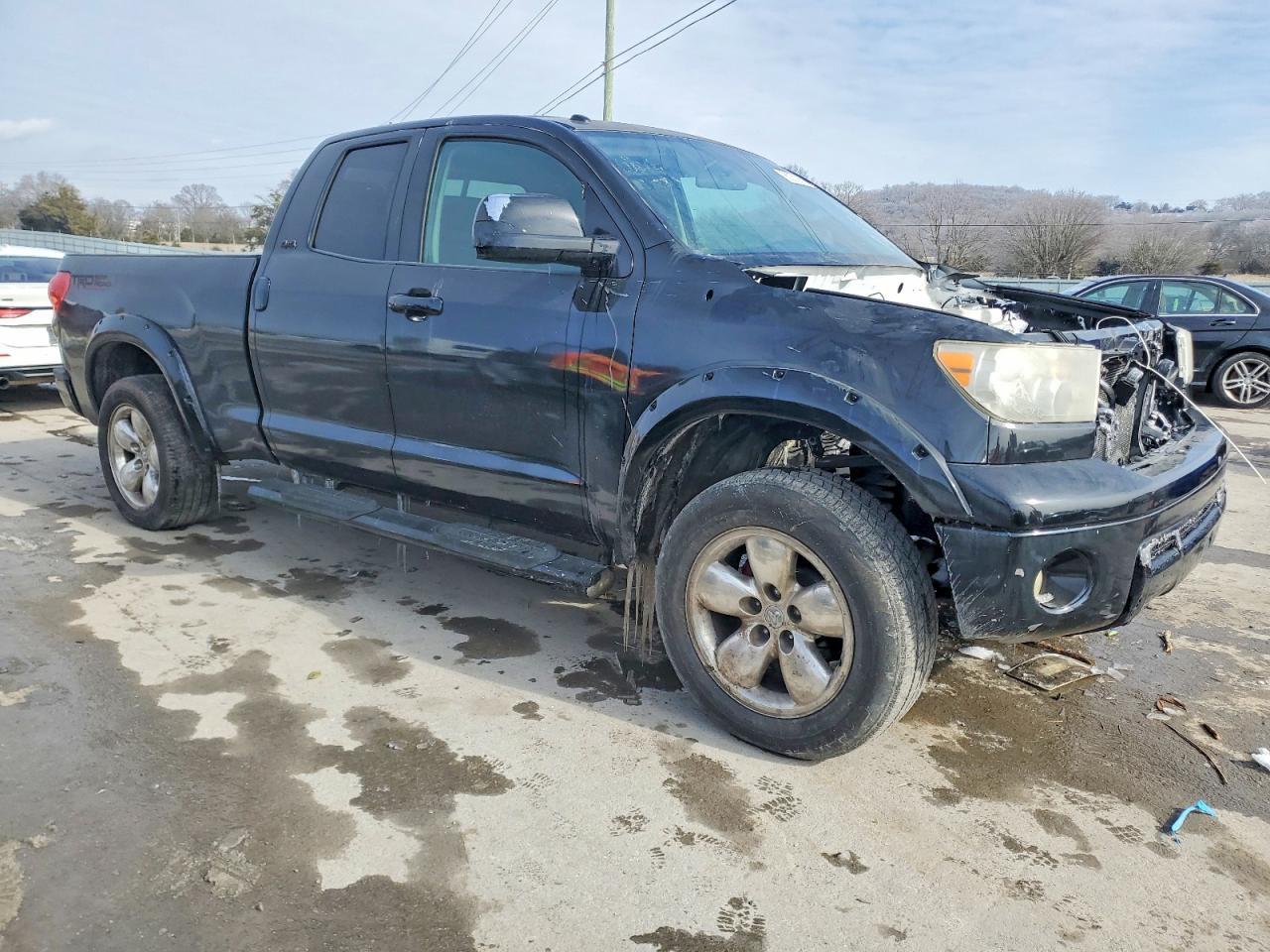 2011 Toyota Tundra Double Cab Sr5 - Image 4