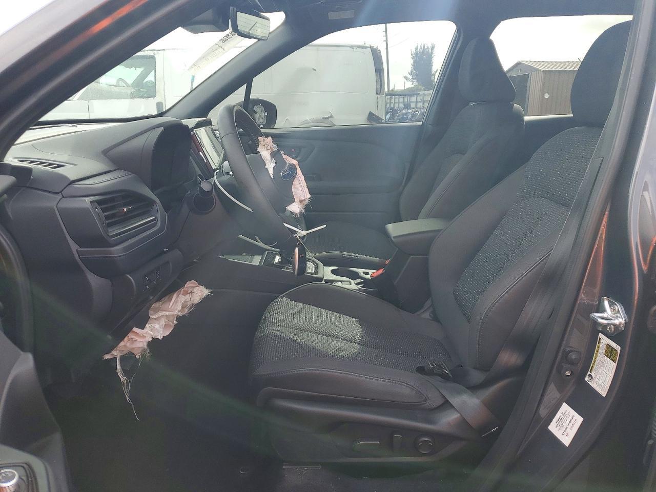 2025 Subaru Forester Premium - Фото 7