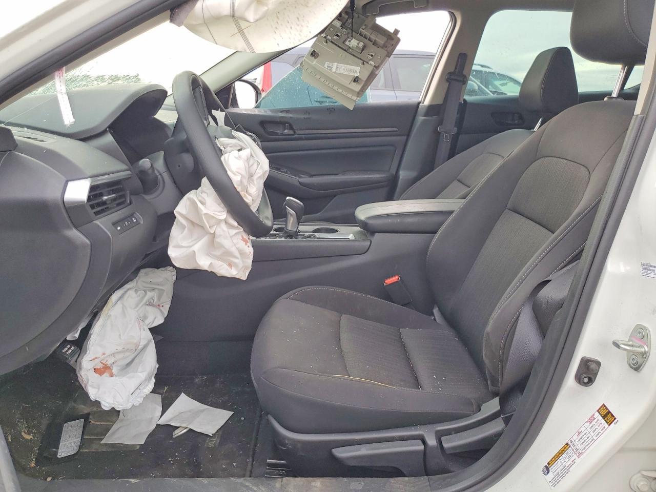 2025 Nissan Altima S - Image 7