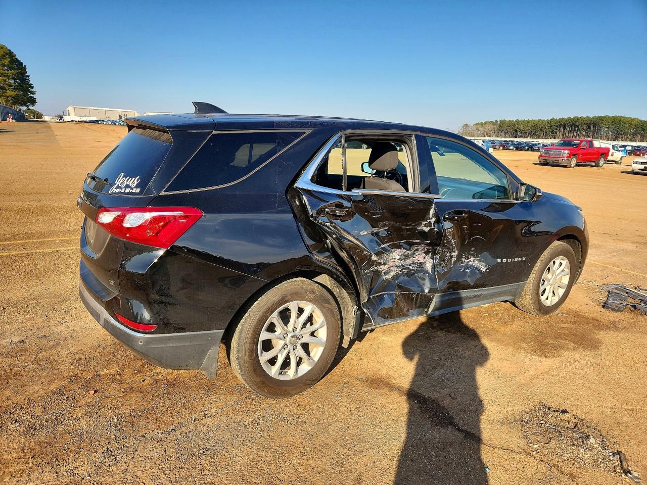 2019 Chevrolet Equinox Lt - Image 3