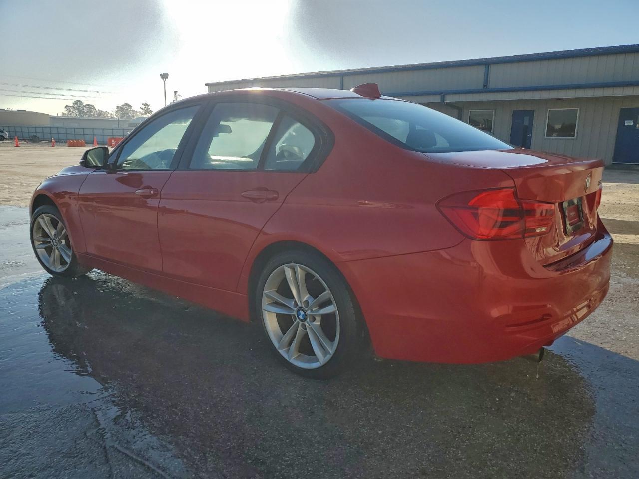 2016 BMW 320 I - Фото 2