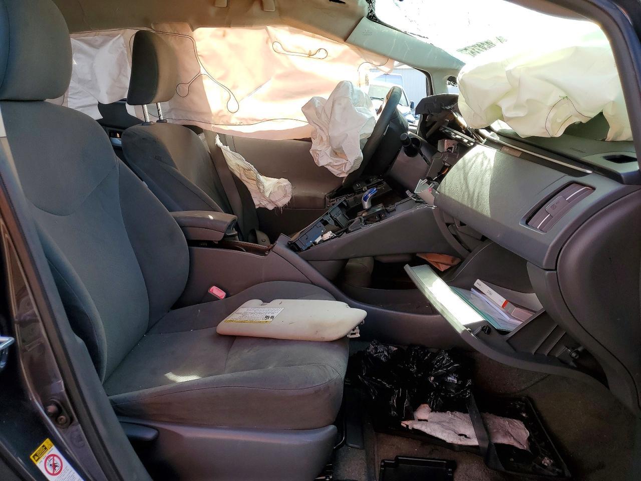 2011 Toyota Prius - Фото 7