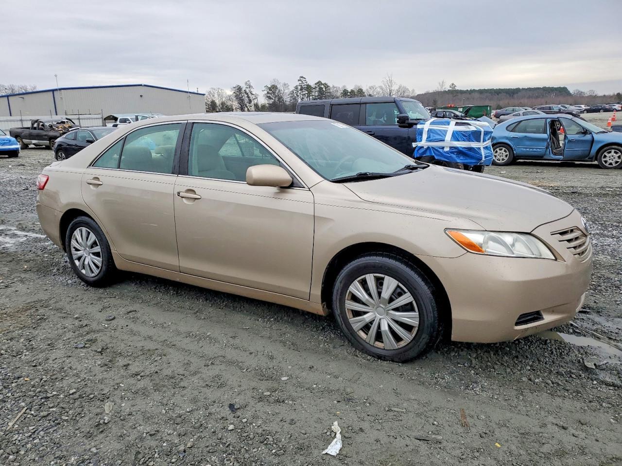 2009 Toyota Camry Le - Фото 4