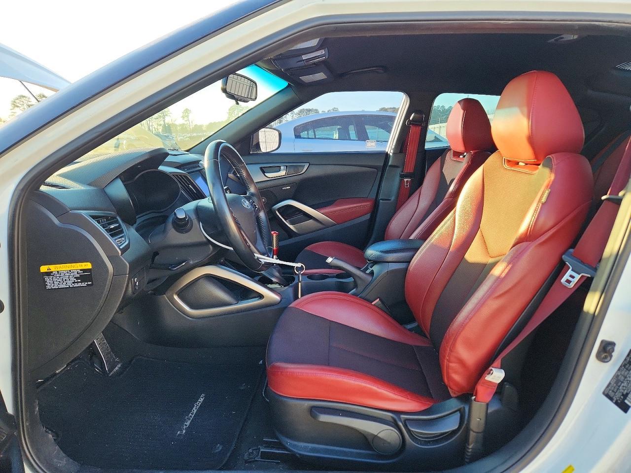 2016 Hyundai Veloster Turbo - Фото 7