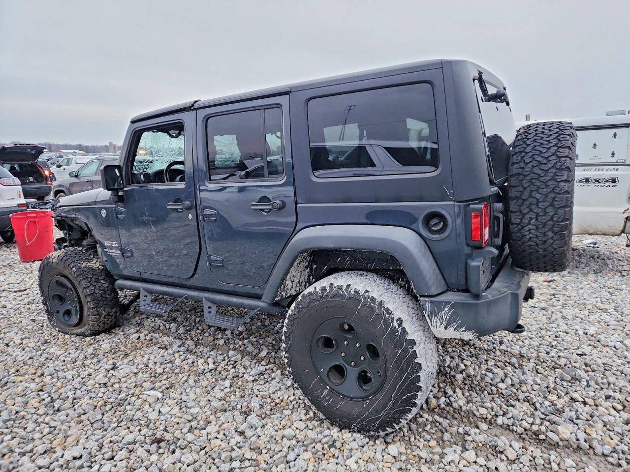 2017 Jeep Wrangler Unlimited Sport - Фото 2