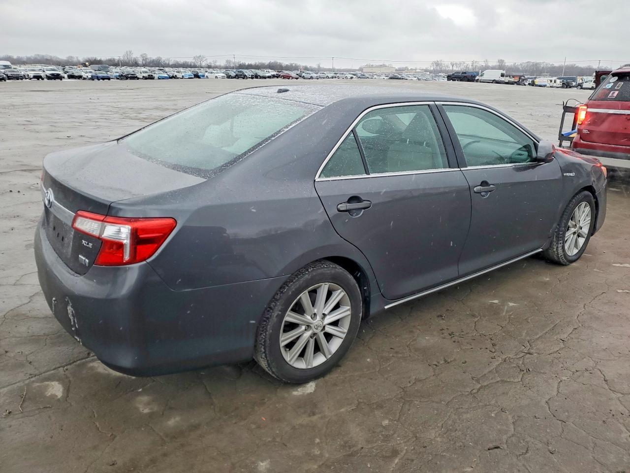 2012 Toyota Camry Hybrid - Image 3