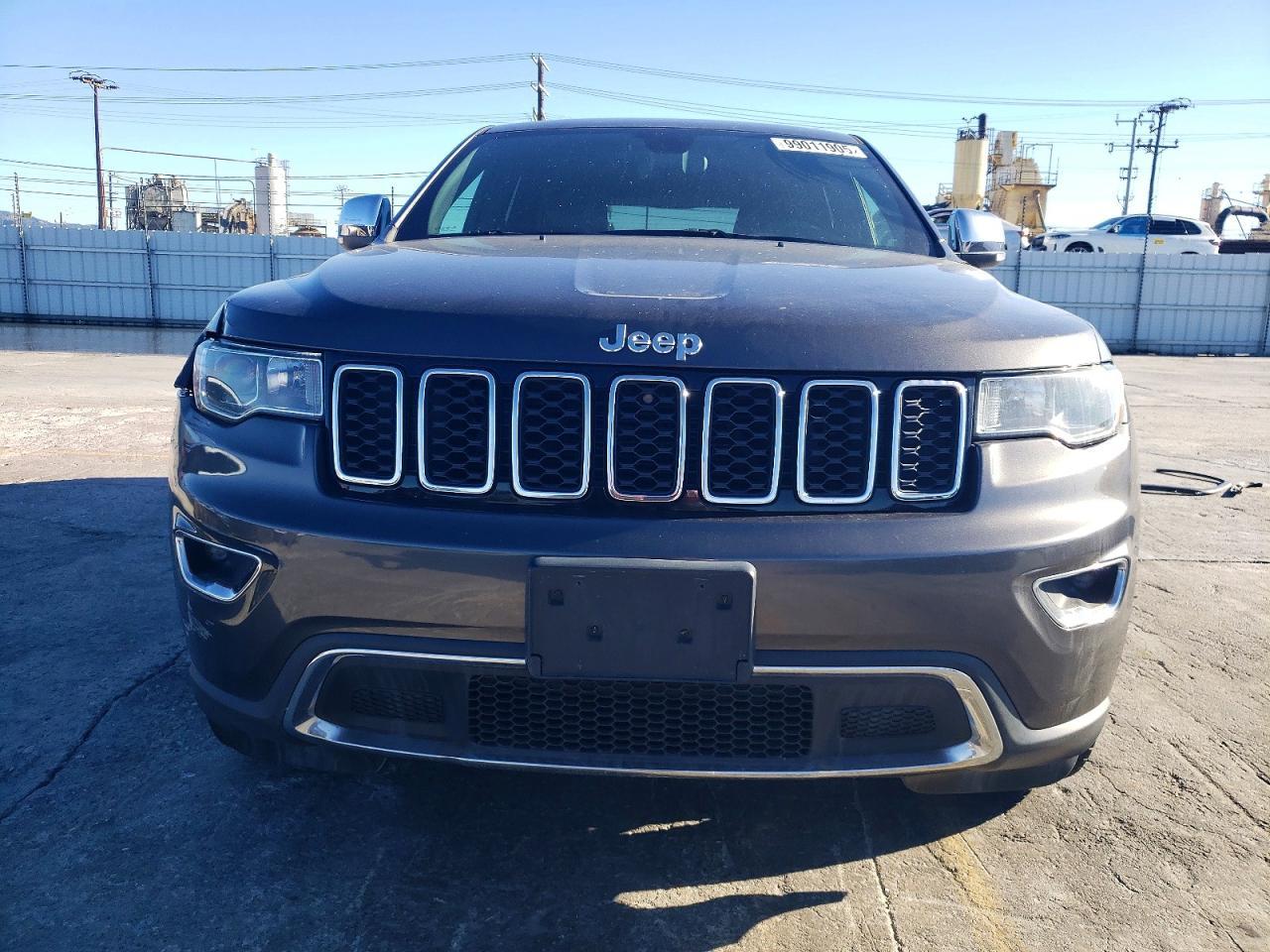 2019 Jeep Grand Cherokee Limited - Image 5