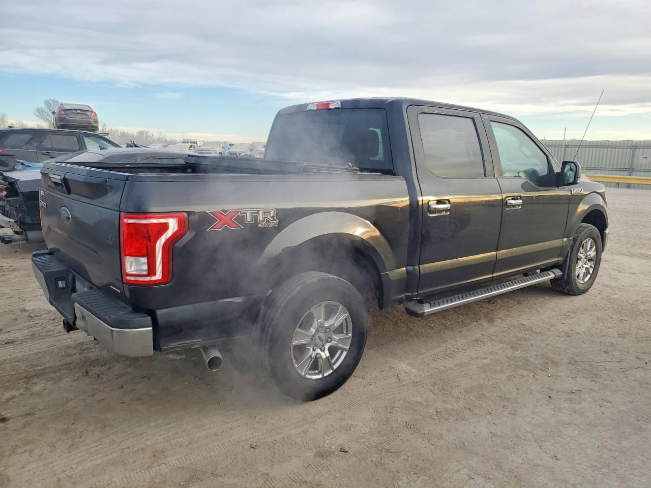 2016 Ford F150 Supercrew - Фото 3